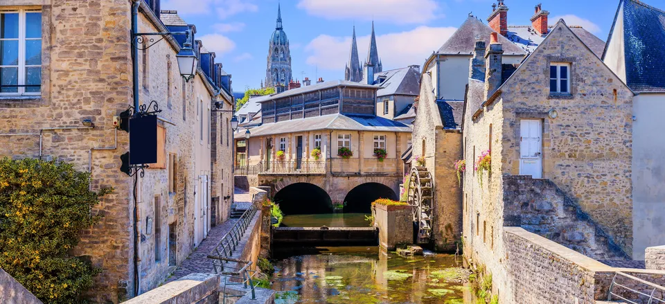  A canal in Old Bayeux 