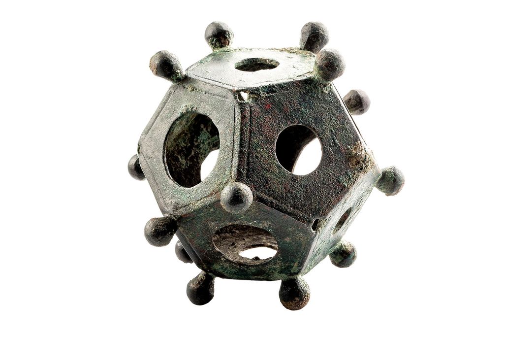 A complete dodecahedron