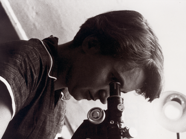 Rosalind Franklin&#39;s work was vital to the discovery of the structure of DNA, but her role went largely&nbsp;unrecognized at the time.&nbsp;