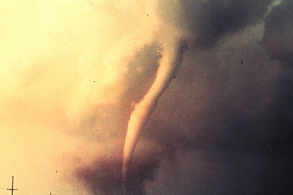20110520104105tornado2_h1.jpg