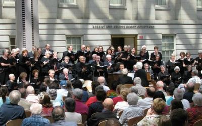 The Encore Chorale at the Kogod Courtyard at last year's popular performance.