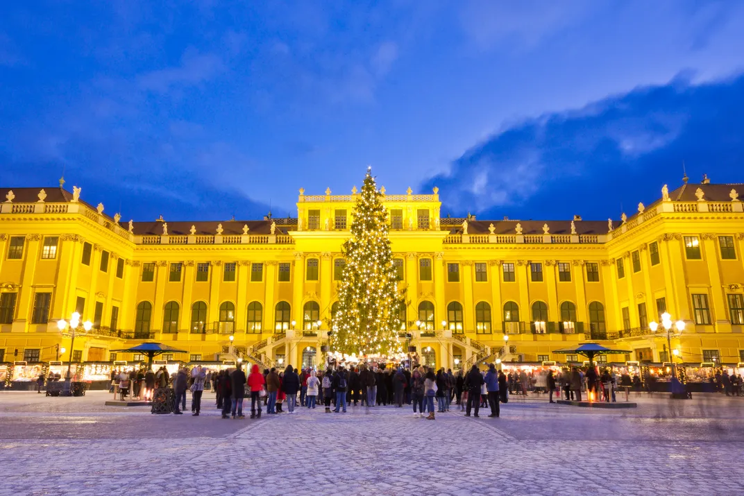 Christmas Market at Schonbrunn Palace