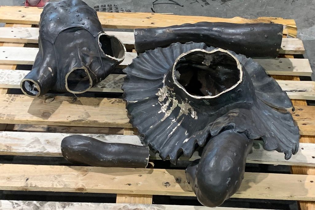 Bronze statue pieces