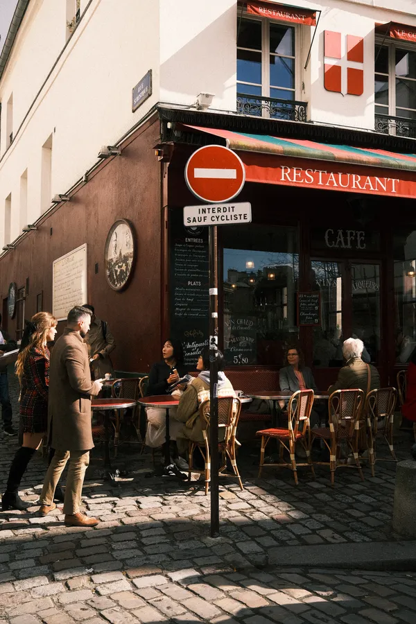 Life in Montmartre thumbnail