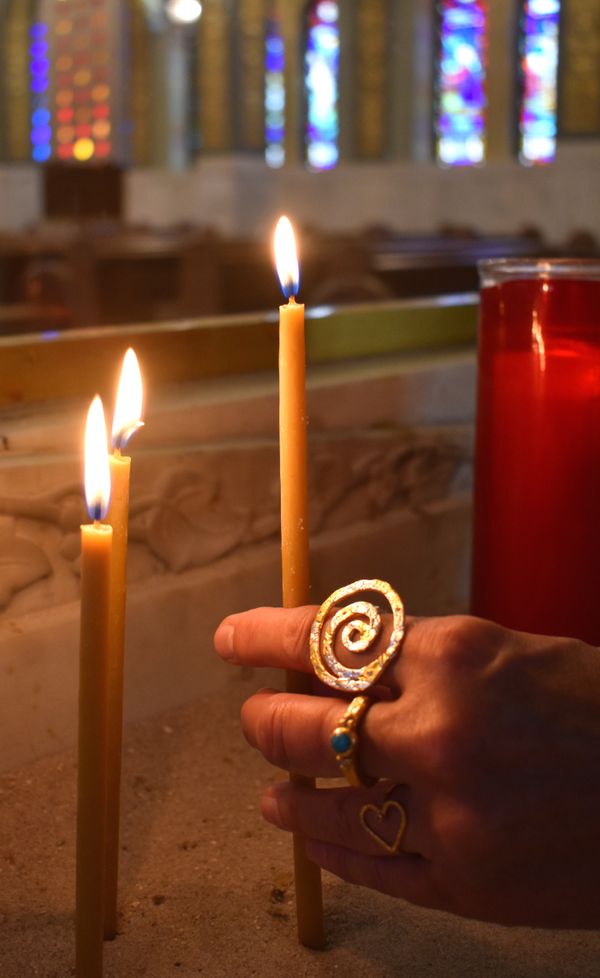 Greek Tradition / Lighting A Candle For A Prayer thumbnail
