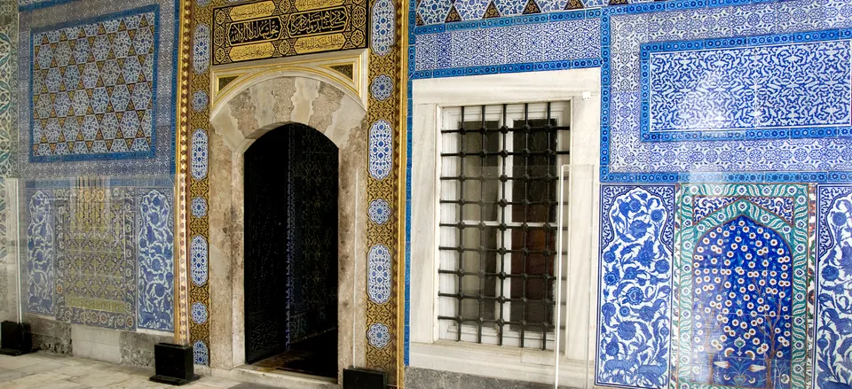  Tile work along the wall of Topkapi Palace 