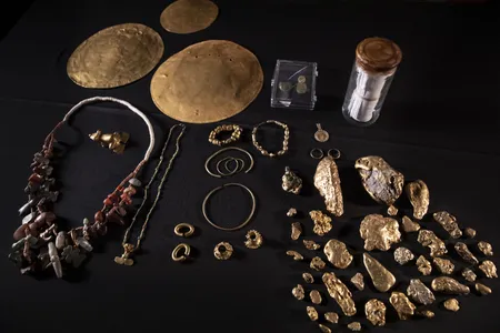 Pieces of Forrest Fenn&#39;s treasure