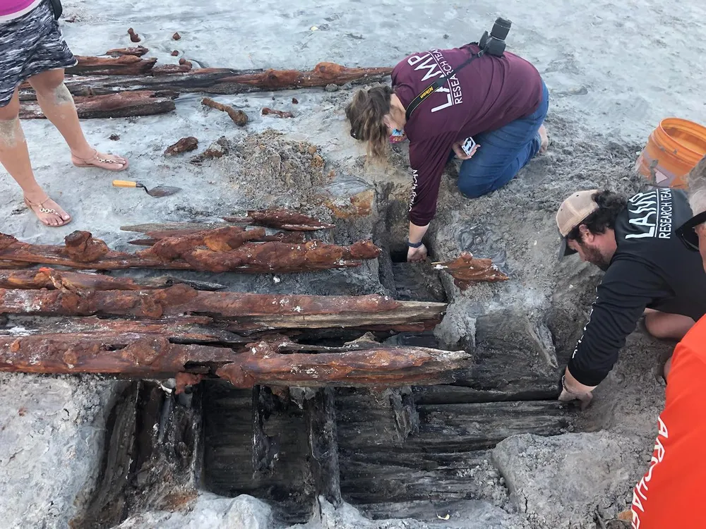 Archaeologists at shipwreck