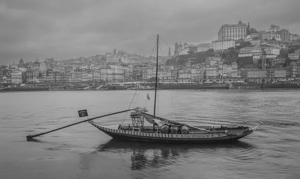 Boat on the Douro River thumbnail