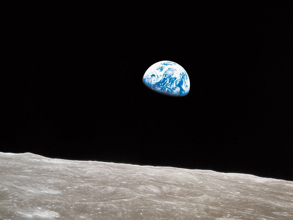 Earthrise.jpg