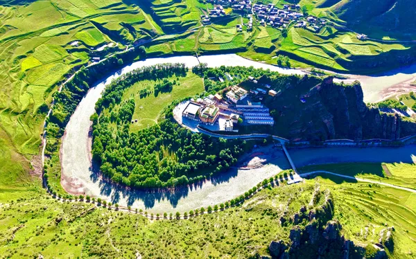 Gading Monastery along Lancang thumbnail