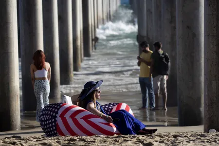 July 4, 2023 was the Earth's hottest day ever, breaking the record set one day earlier. The heat continued into Wendsday, July 5.