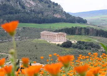 A Circumnavigation of Sicily description