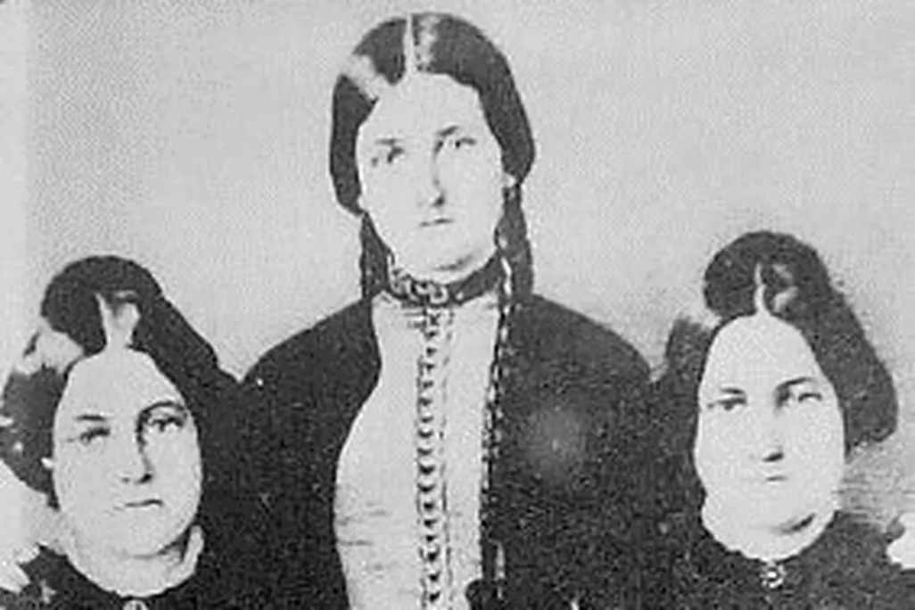 Fox Sisters