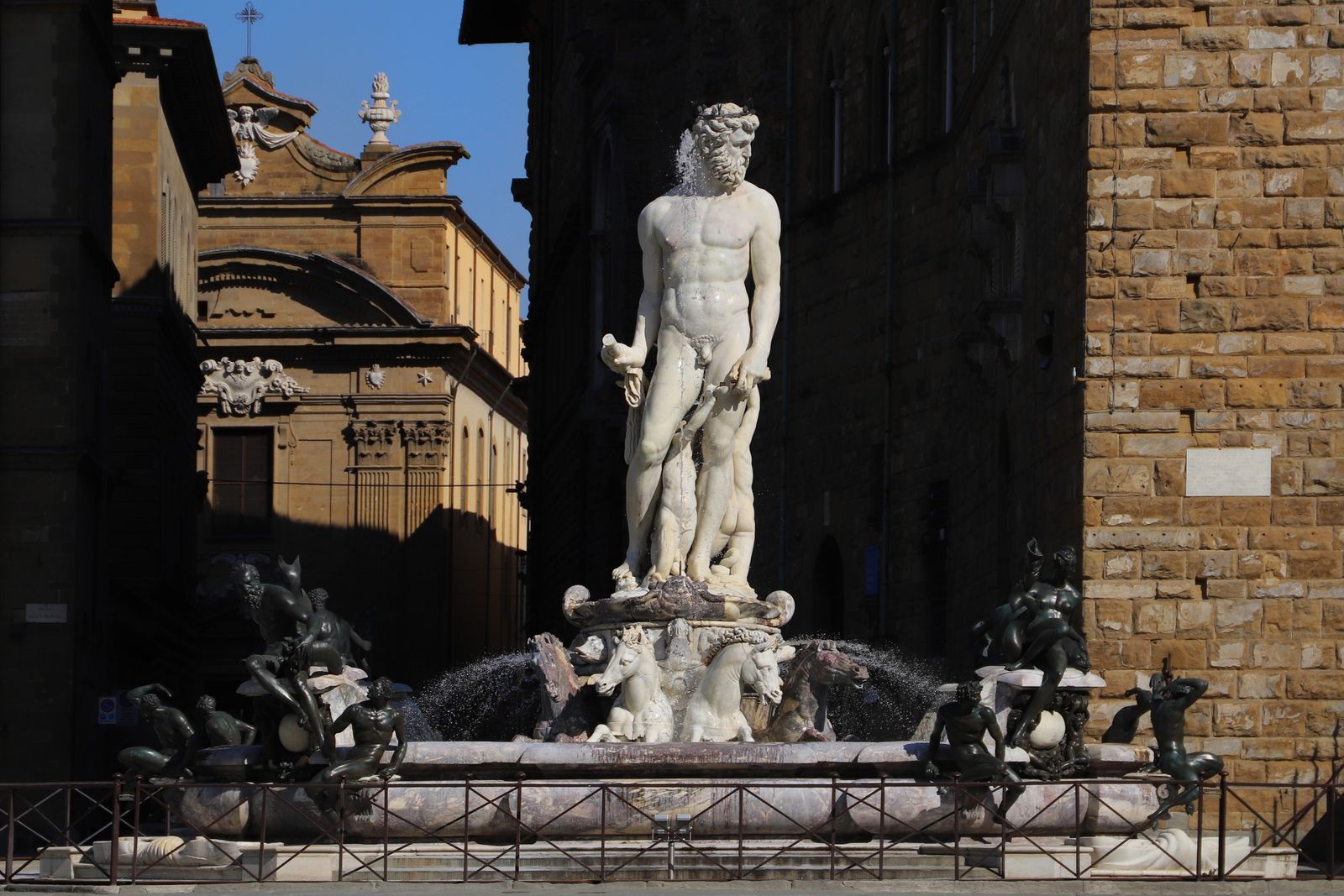 A Tourist Damaged Florence’s 'Fountain of Neptune' While Attempting to Grope Its Marble Statue on a Dare