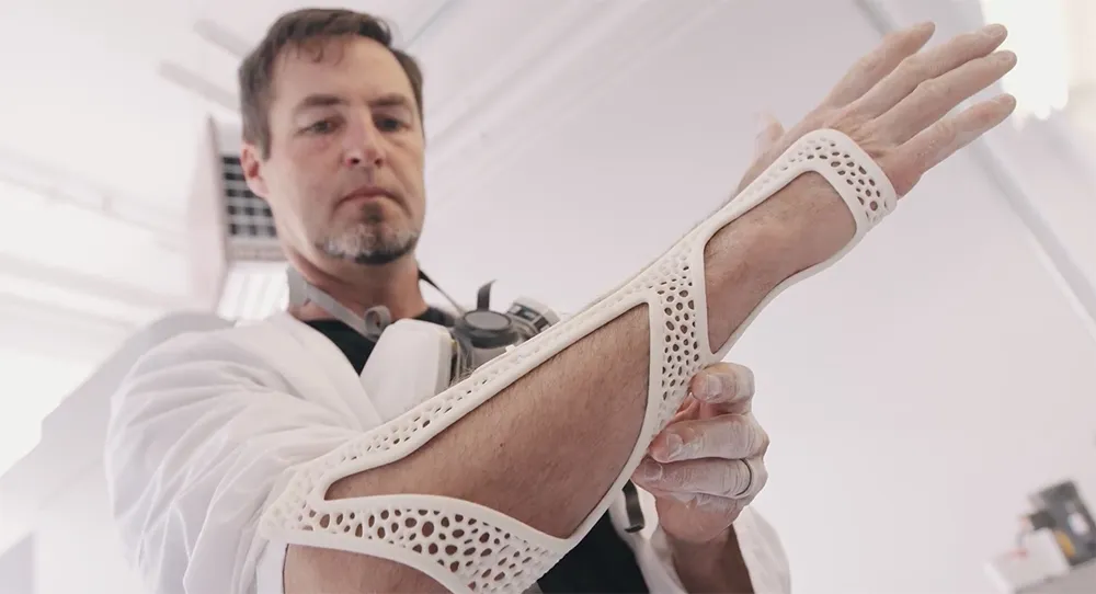 This Bionic Suit May Be the Future of Prosthetics