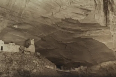 In the Southwest, Morris documented what she described as a “treasure trove”—a “topography rich in large dry caves, neatly adapted to ancient dwellings and graveyards.”