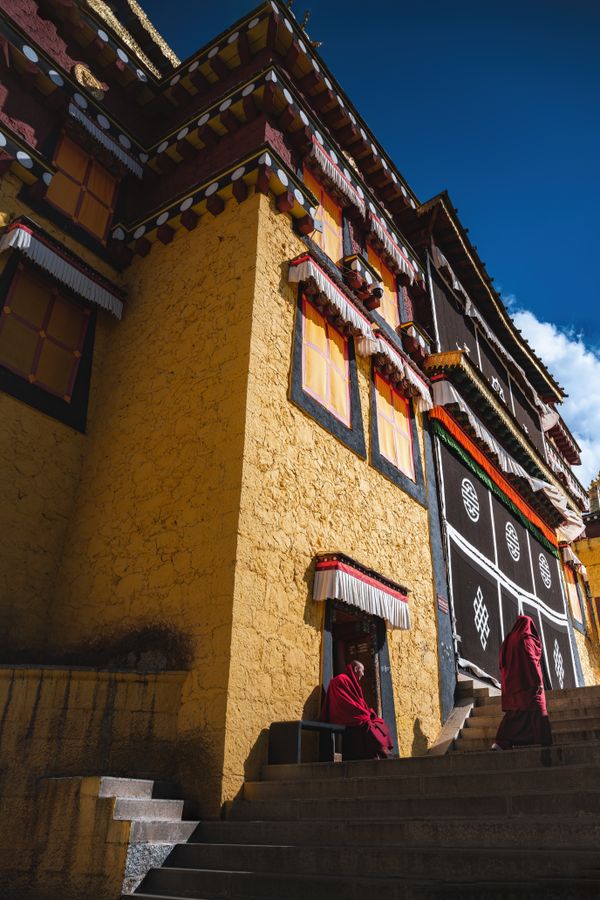 Monks at Songzanlin Monastery  in Shangri-La city,Yunnan province thumbnail