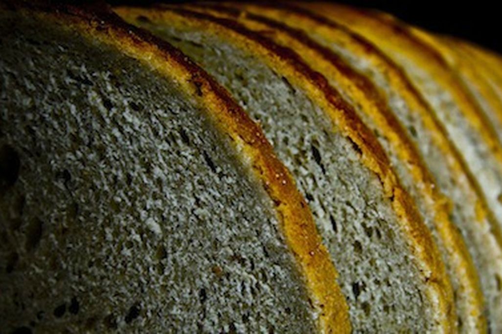 20120307094029bread_small.jpg
