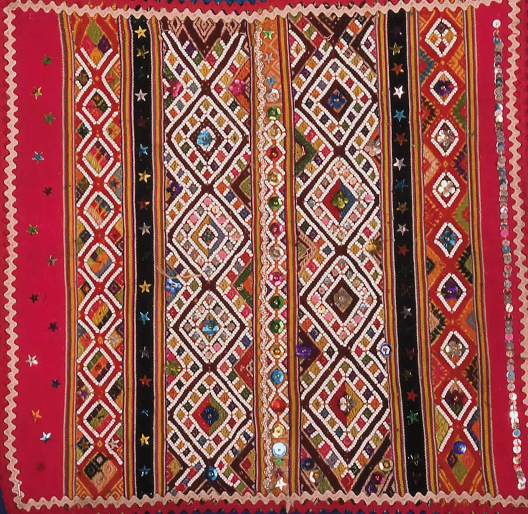 In a Small Village High in the Peruvian Andes, Life Stories Are Written in Textiles