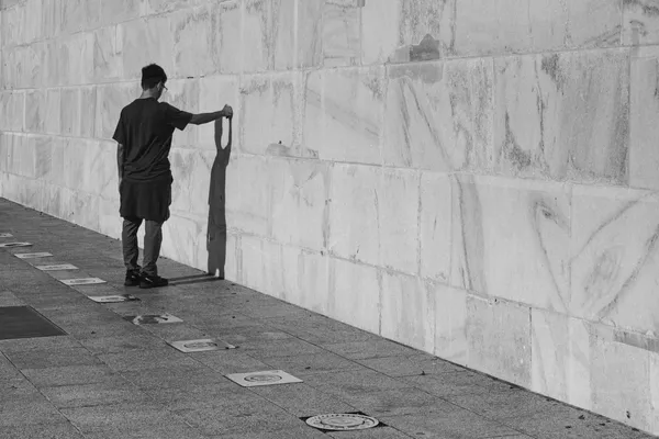 Contemplation at the Monument thumbnail