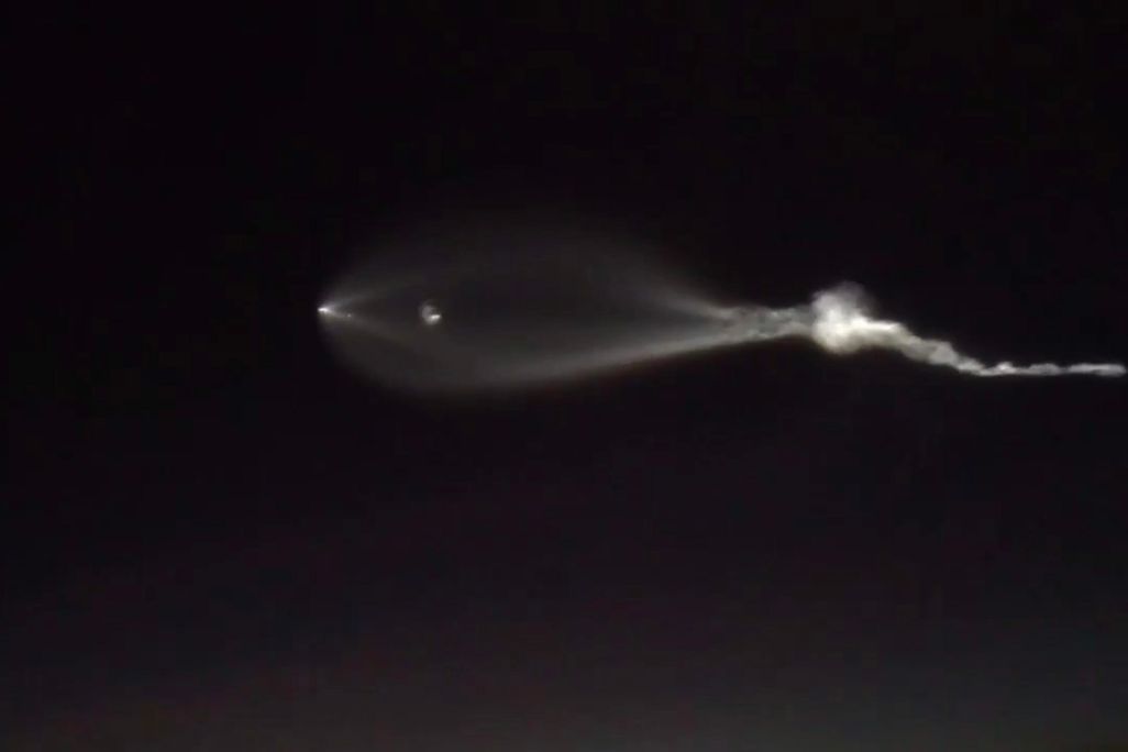 spacex launch.jpg