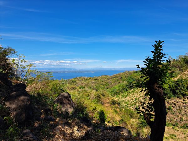 Land Meets the Ocean: El Salvador thumbnail