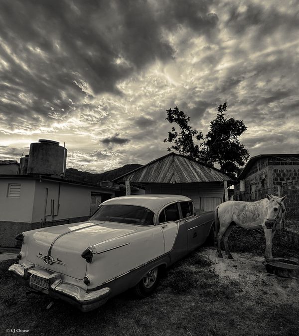 Double Parked in Viñales Cuba thumbnail