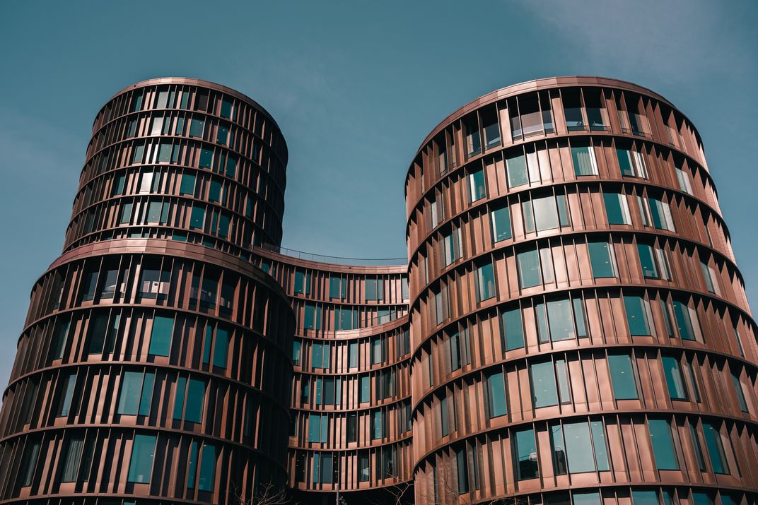 Contemporary architecture of Axel Towers