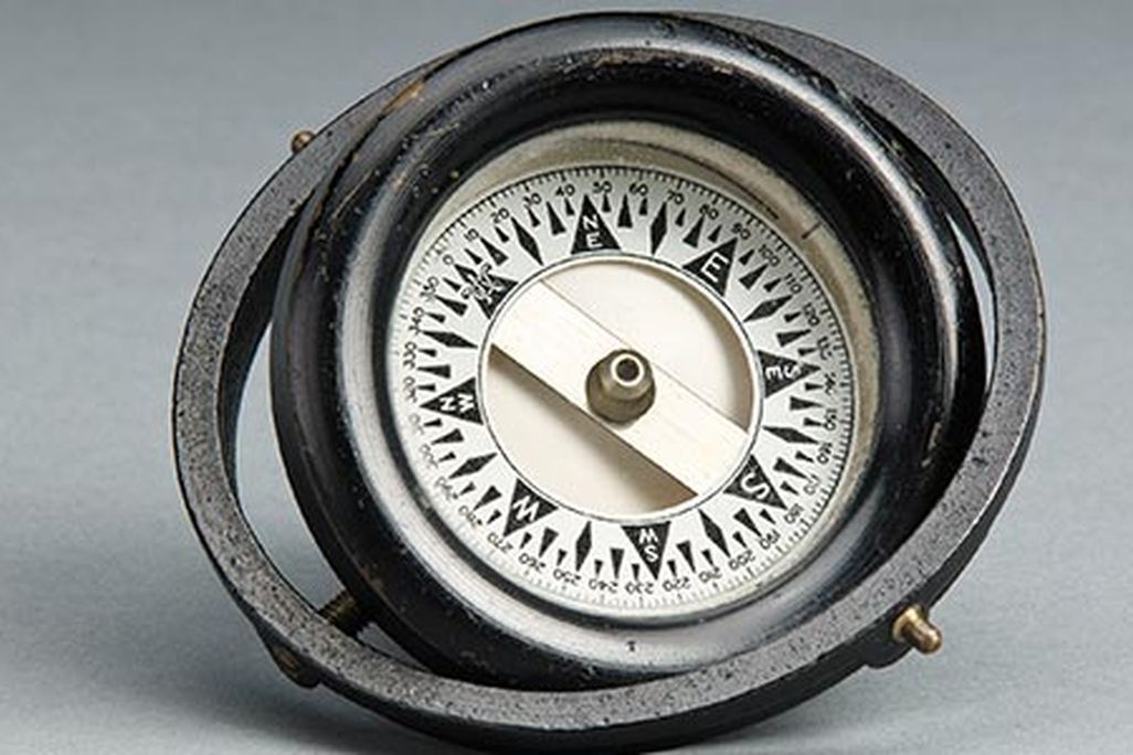 Waldemar Semenov compass
