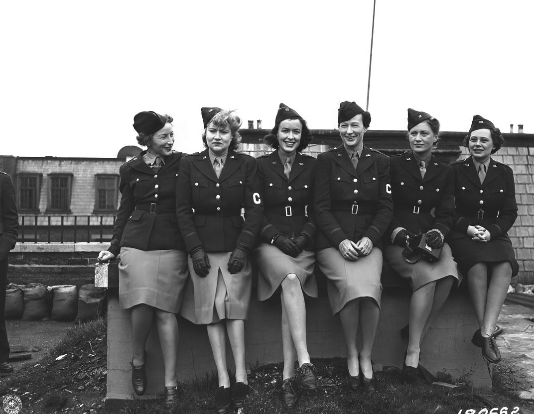 Woman war correspondents who covered the U.S. Army in Europe during World War II (from left to right): Mary Welsh, Dixie Tighe, Kathleen Harriman, Helen Kirkpatrick, Lee Miller and Tania Long