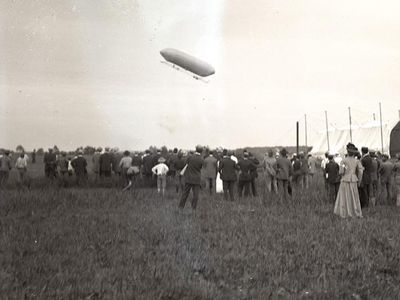 Ok for Virginia, but not Florida: The U.S. Army Airship "Signal Corps No. 1" in 1908 trials at Fort Myer. Should an airship violate any of Kissimmee, Florida's regulations, the pilot would be fined up to $500 and imprisoned "in the town calaboose for not more than ninety days."