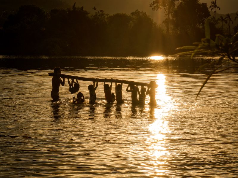 Bathing in the river | Smithsonian Photo Contest | Smithsonian Magazine