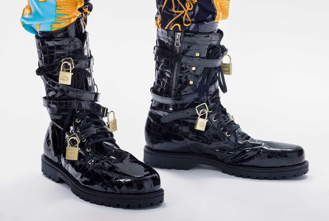 jeremy_scott_adidas_boots.jpg