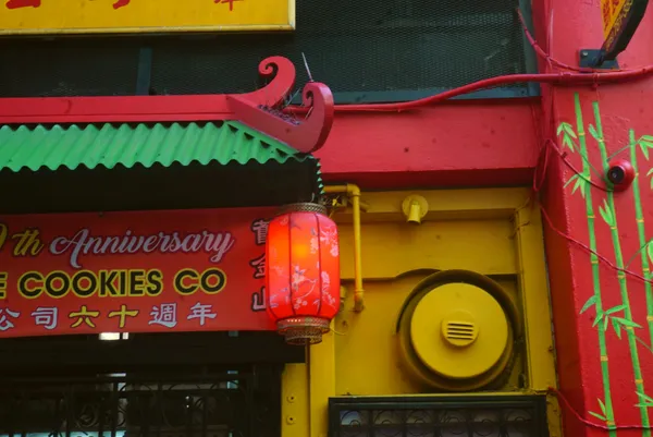 Chinatown colors and textures in San Francisco.  Camera: Sony A6000. thumbnail