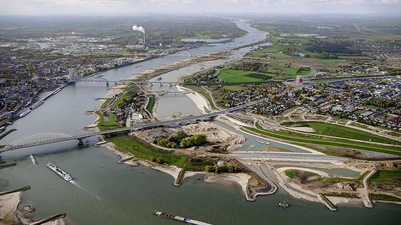 Cities Around the Globe Are Eagerly Importing a Dutch Speciality—Flood Prevention