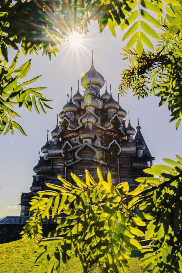 The wooden church on Kizhi island thumbnail