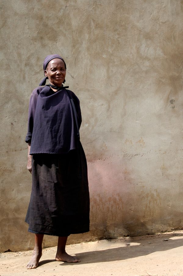 Zulu woman, outside her home. thumbnail