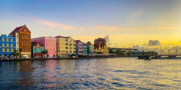 Willemstad Sunset thumbnail