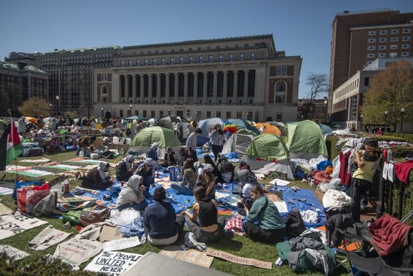 Protests Enter Fourth Day at Columbia University thumbnail