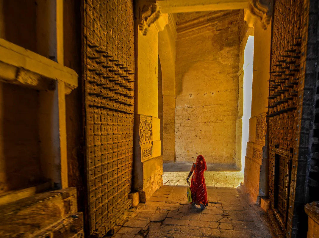 Walking through the gates of the Mehrangarh fort | Smithsonian Photo ...