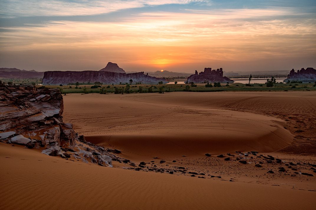 Sunrise in Ounianga Serir lakes | Smithsonian Photo Contest ...