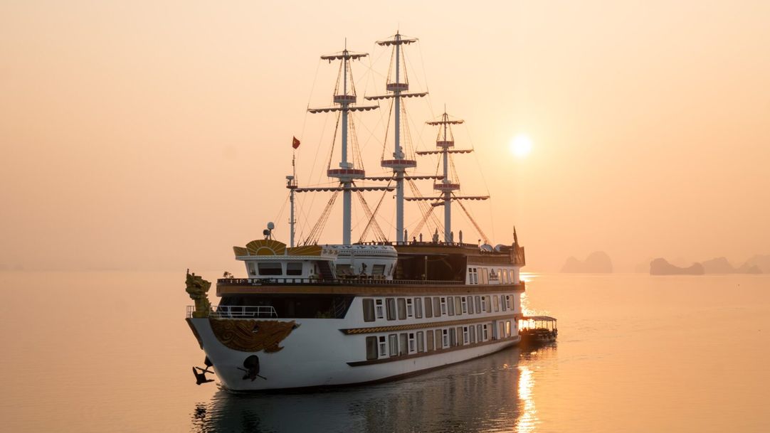 Dragon Legend Cruise photo