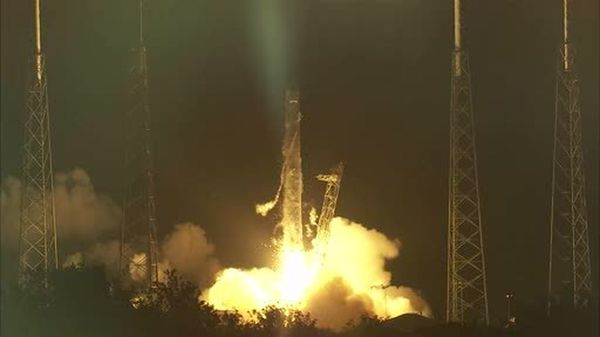 Preview thumbnail for Watch the SpaceX Rocket Liftoff