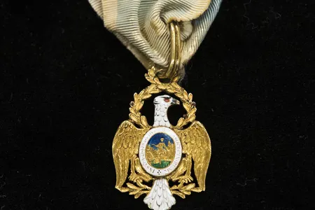 This eagle pendant was once worn by Founding Father Alexander Hamilton to signify his membership in an elite society
