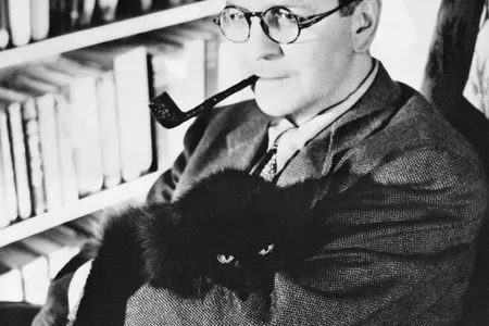 The writer Raymond Chandler in 1954