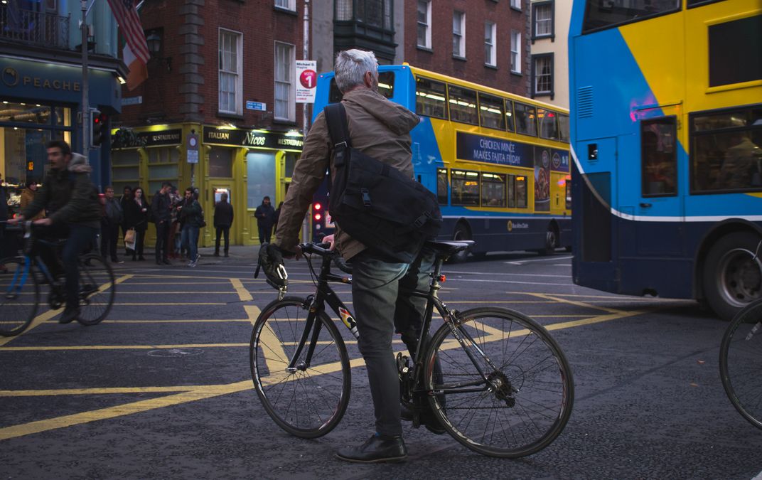 Bicyclist Commuter in Dublin | Smithsonian Photo Contest | Smithsonian ...