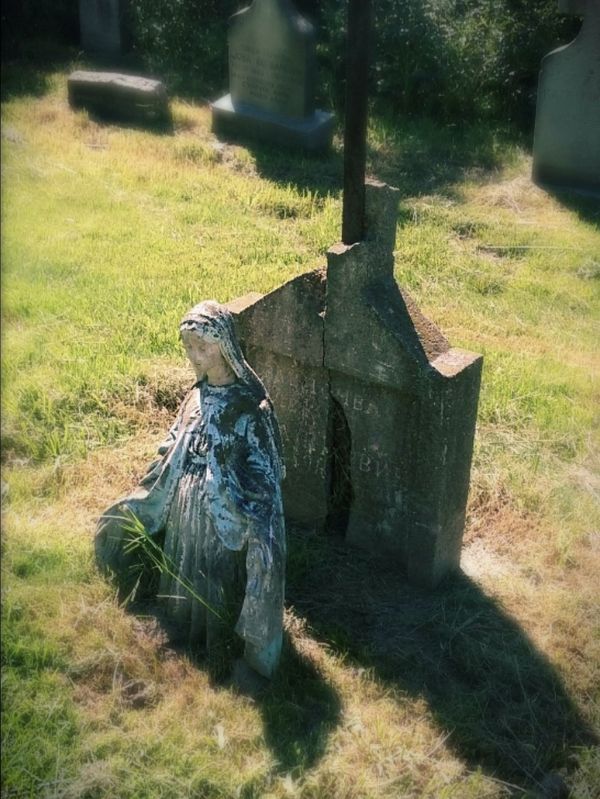 Headstone, abandoned cemetery thumbnail