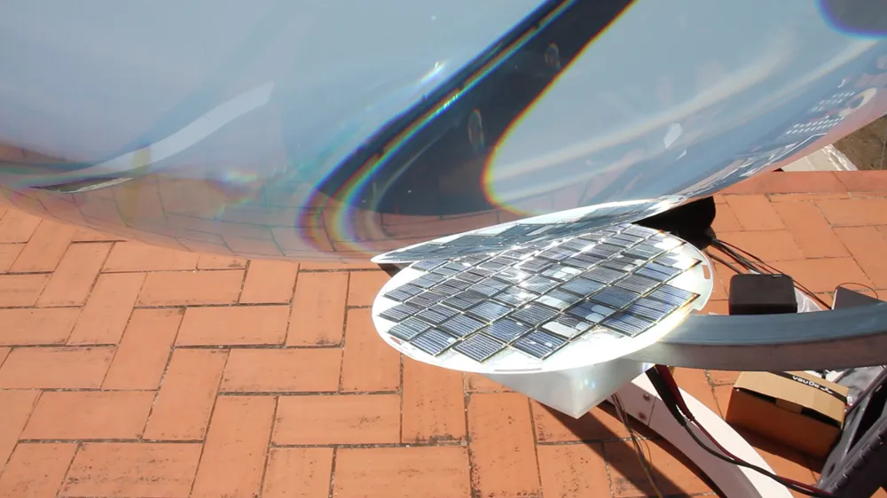 This Orb-Shaped Solar Power Device Works On The Cloudiest Days