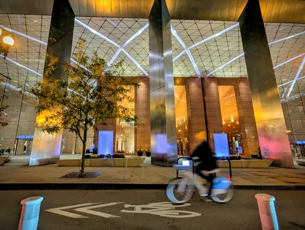 Night ride through Chicago thumbnail